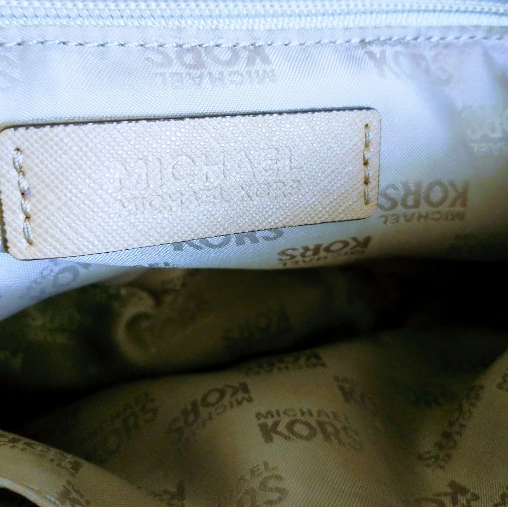 Michael Kors Cindy Dome Leather Crossbody Bag